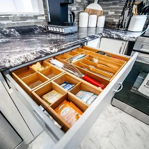  Holiday home Luxury Stylish Home, Walk To Falls, Fire Pit&more